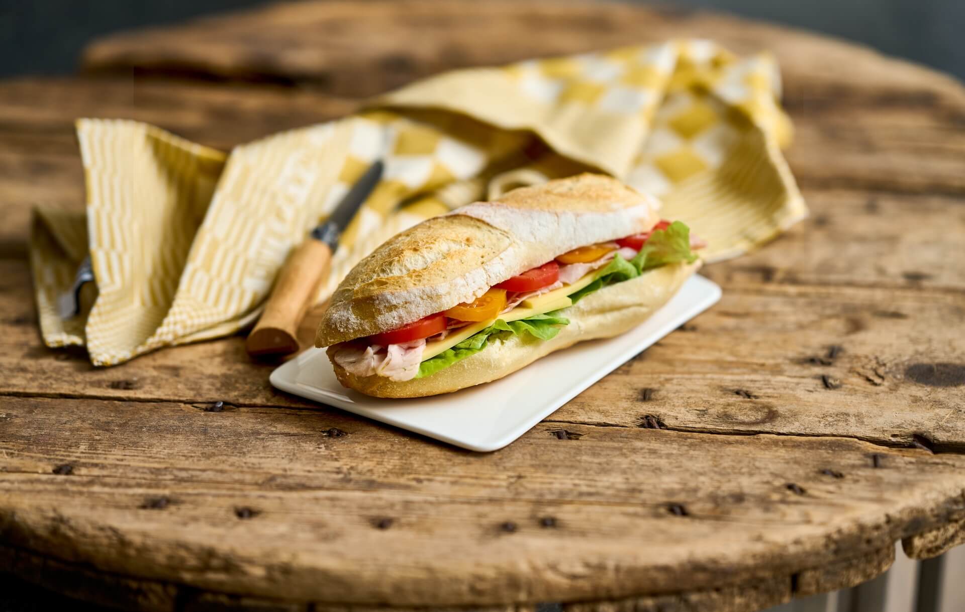Pain et produits locaux : l’accord parfait pour les pique-niques et barbecues d’été